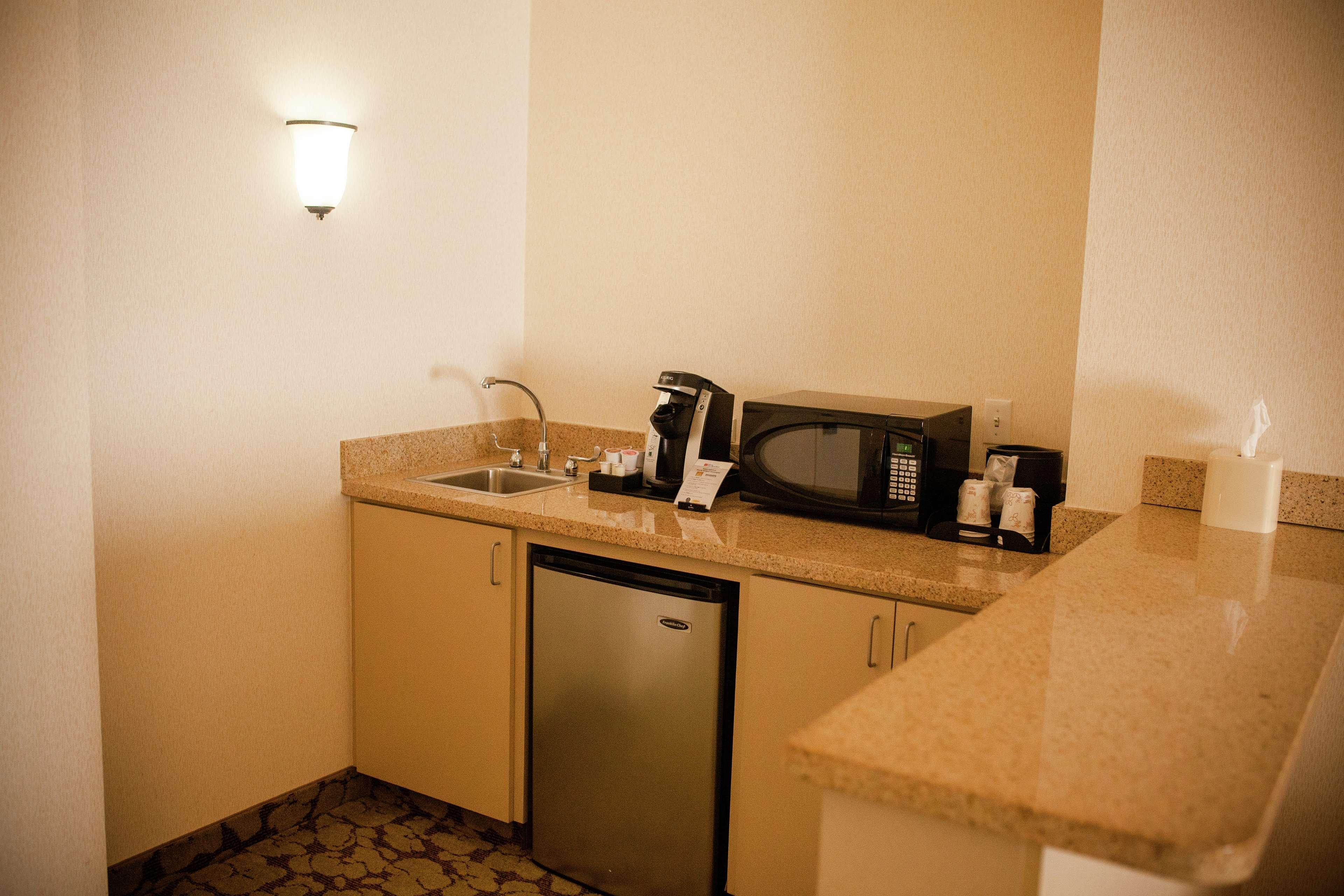Hilton Garden Inn Redding Exterior foto