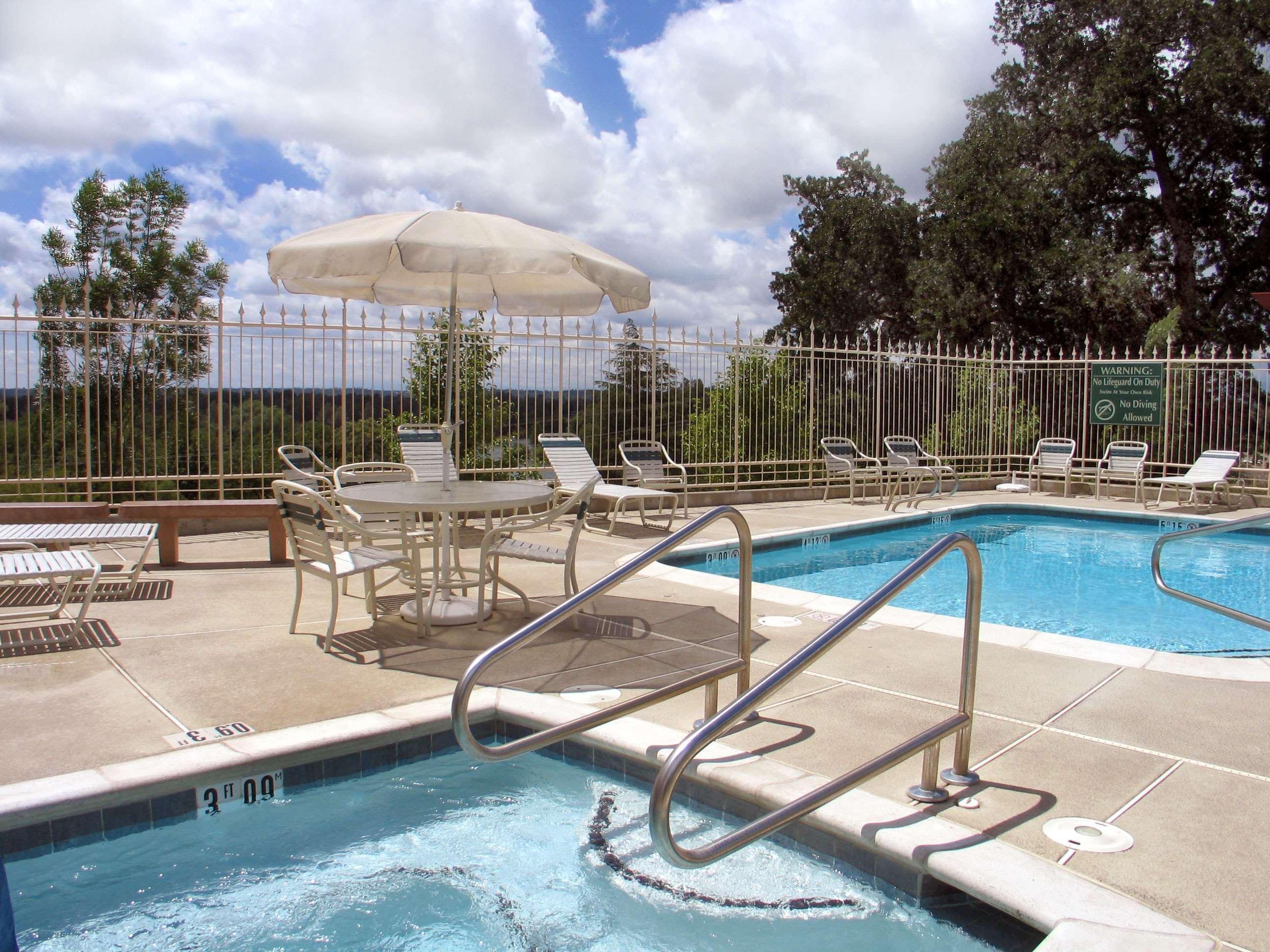 Hilton Garden Inn Redding Exterior foto